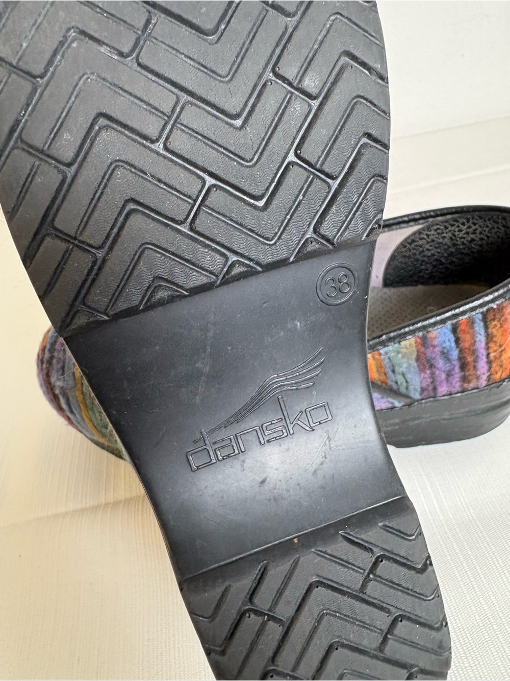 DANSKO Mulitcolor Yarn Clogs 38 (7.5/8) - Picture 6 of 15
